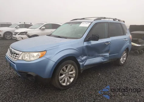 2011 Subaru Forester 2.5X Premium z USA, uszkodzony, nr VIN JF2SHADC1BH725222